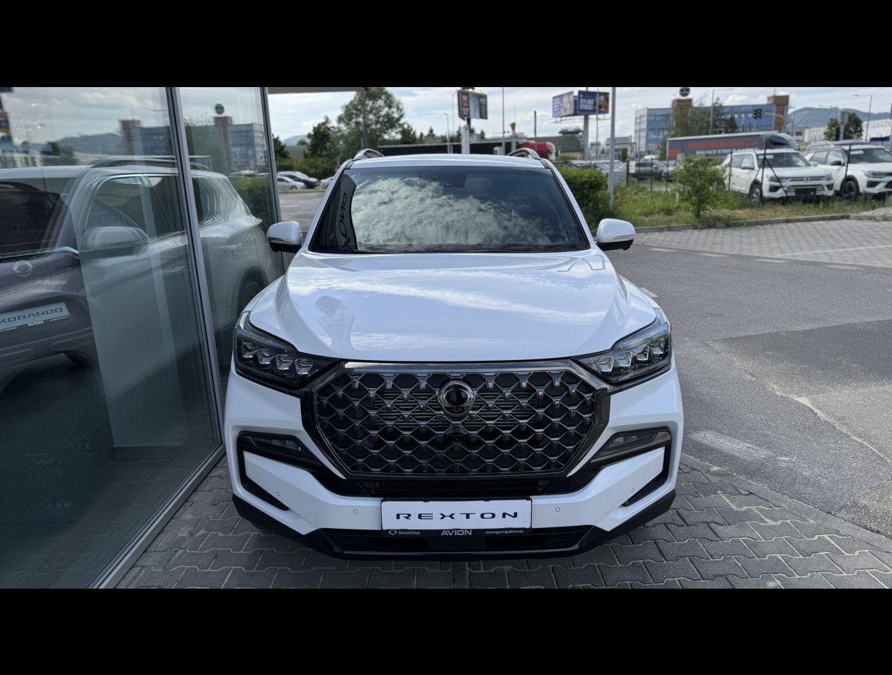 Rexton 2.2 D e-XDI Premium 4WD BLACK EDITION - predvádzacie vozidlo