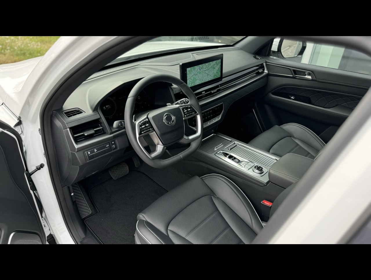 Rexton 2.2 D e-XDI Premium 4WD BLACK EDITION - predvádzacie vozidlo