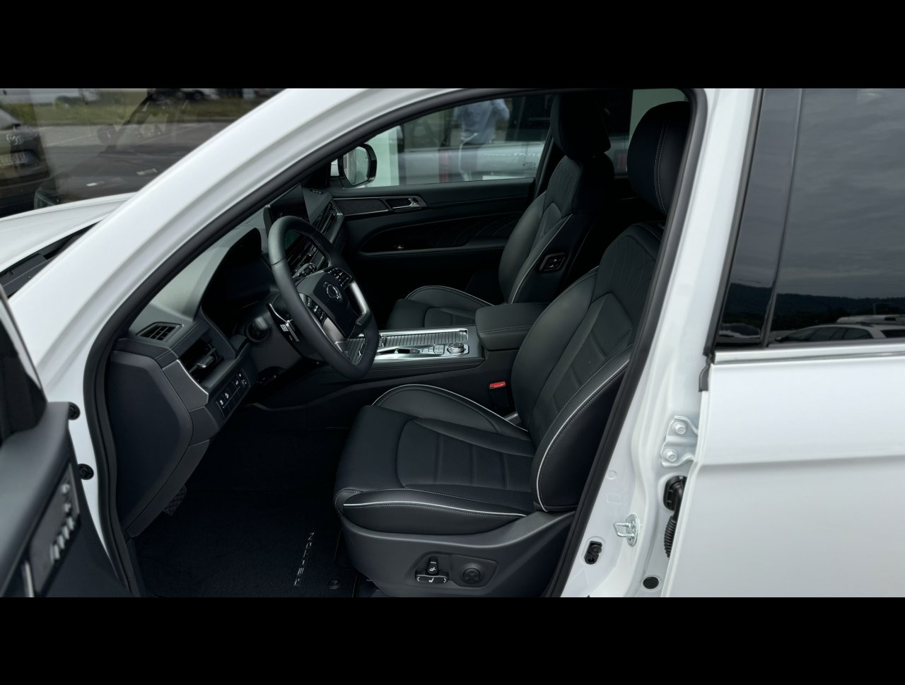 Rexton 2.2 D e-XDI Premium 4WD BLACK EDITION - predvádzacie vozidlo