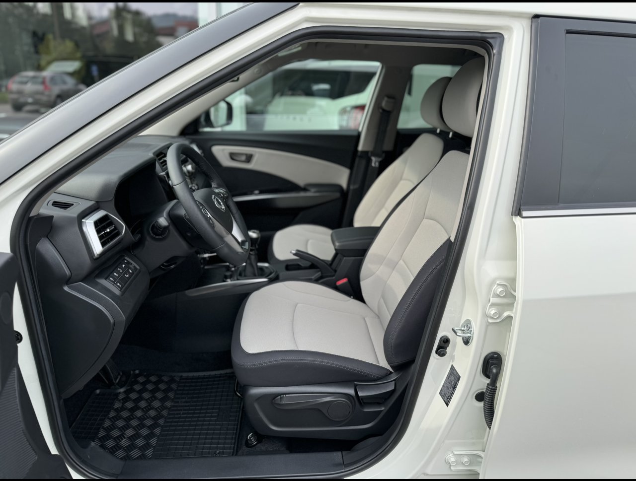 Tivoli 1.5 GDI TURBO Style+ AWD TECH Manuál