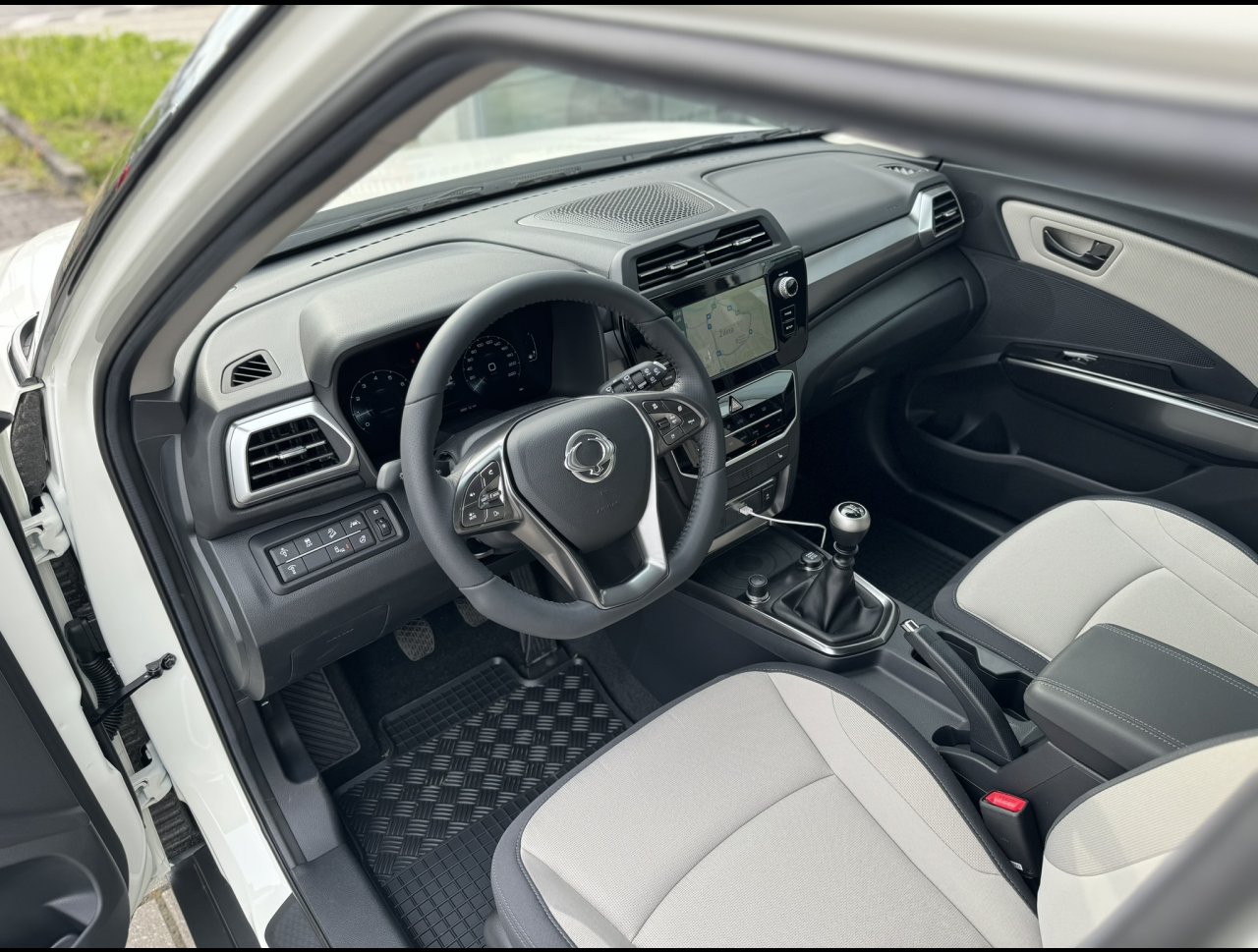 Tivoli 1.5 GDI TURBO Style+ AWD TECH Manuál