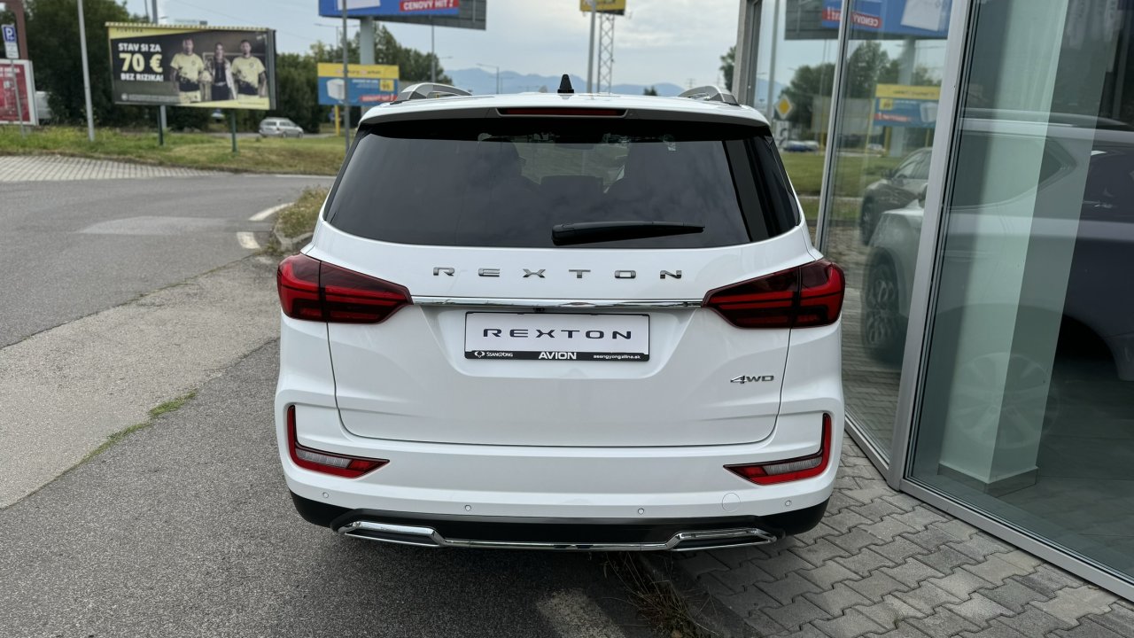 Rexton 2.2 D e-XDI Premium 4WD 7 miest. - DEMO vozidlo